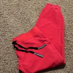 Figs Red Zamora Joggers Petite